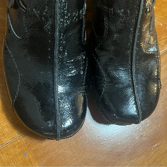 Clarks Unstructured Black Patent Leather Slip On Comfort Shoes Size 7 Minimalist - Picture 5 of 8